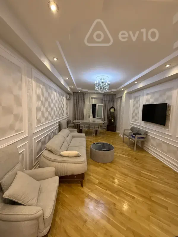 Kirayə verilir 3 otaqlı yeni tikili 100 m²