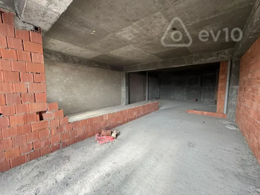 Satılır 3 otaqlı yeni tikili 174 m²