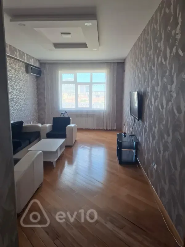 Kirayə verilir 3 otaqlı yeni tikili 90 m²