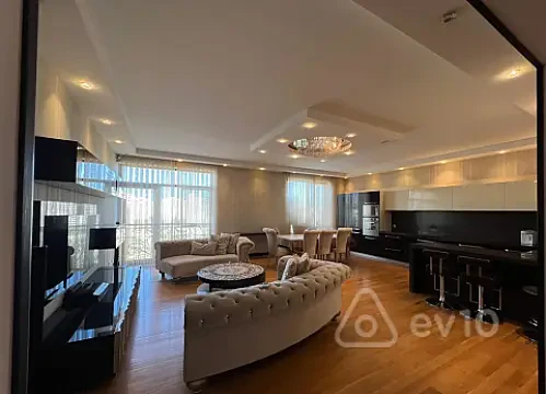 Kirayə verilir 3 otaqlı yeni tikili 140 m² — Bakı, Nərimanov 3 otaq 140.00 m²