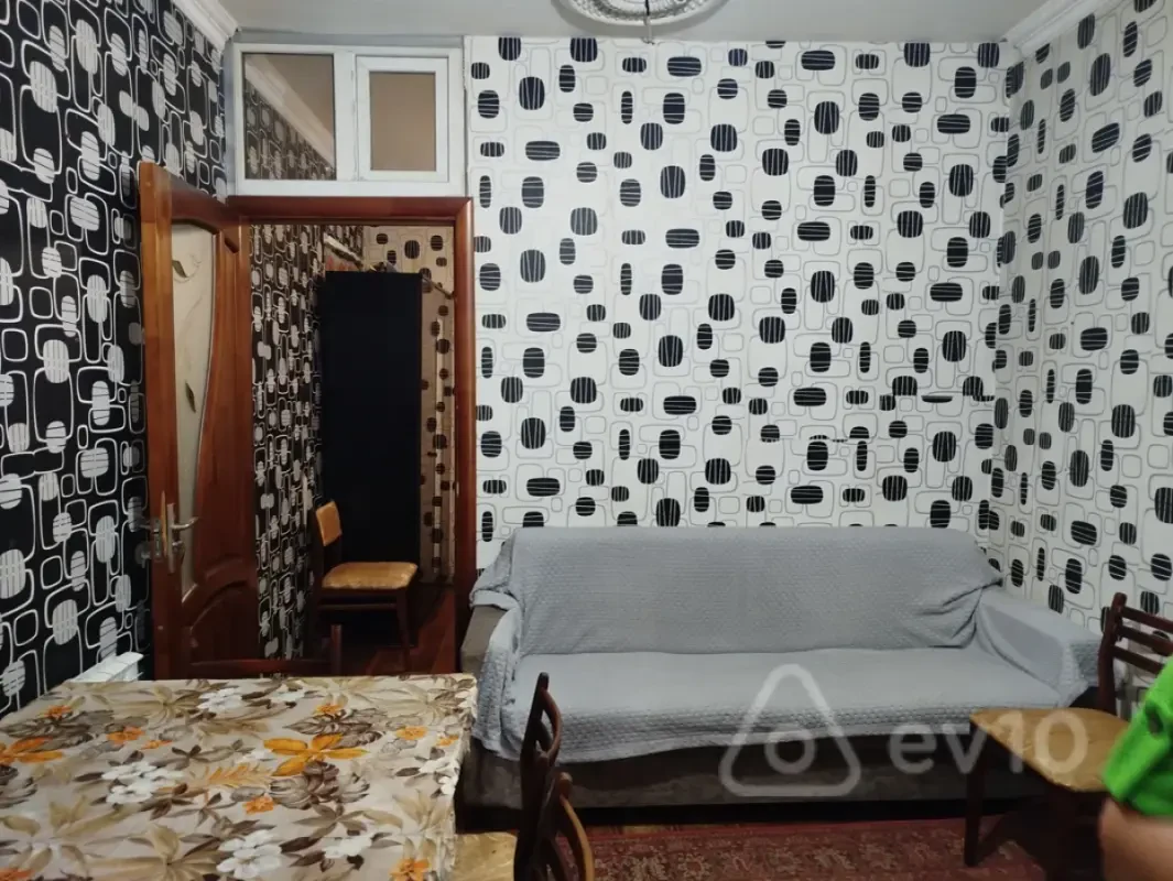 Kirayə verilir 2 otaqlı yeni tikili 20 m²