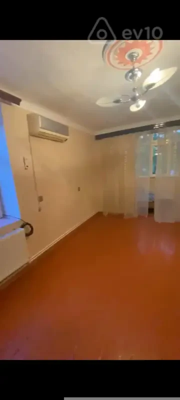 Kirayə verilir 1 otaqlı köhnə tikili 40 m²
