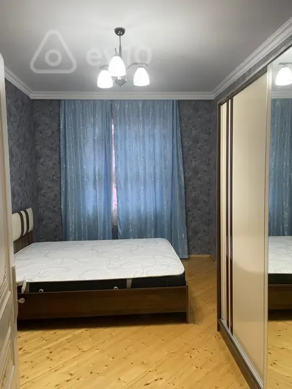 Kirayə verilir 2 otaqlı yeni tikili 50 m²