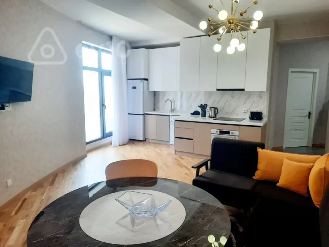 Kirayə verilir 2 otaqlı yeni tikili 63 m²