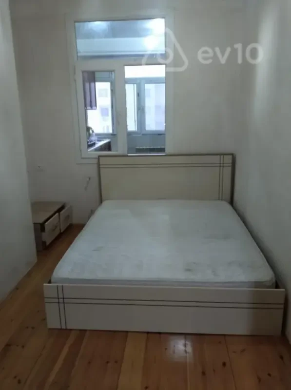Kirayə verilir 3 otaqlı yeni tikili 90 m²