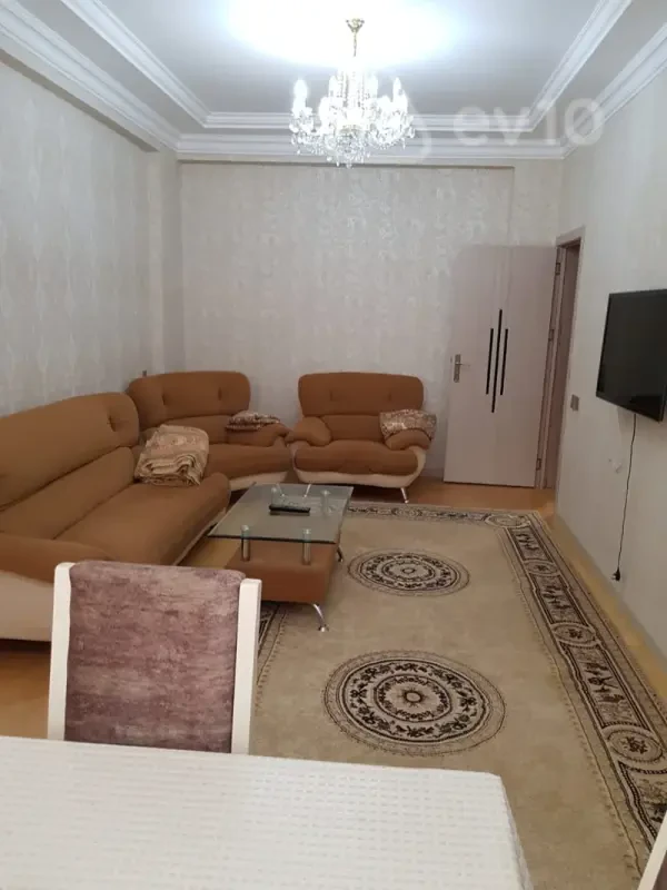 Kirayə verilir 2 otaqlı yeni tikili 60 m²