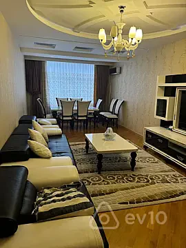 Kirayə verilir 3 otaqlı yeni tikili 130 m² — Bakı, Səbail 3 otaq 130.00 m²