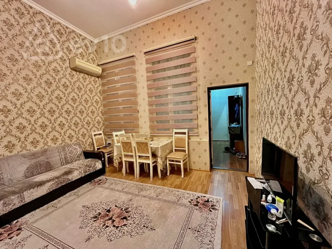 Kirayə verilir 2 otaqlı köhnə tikili 65 m²