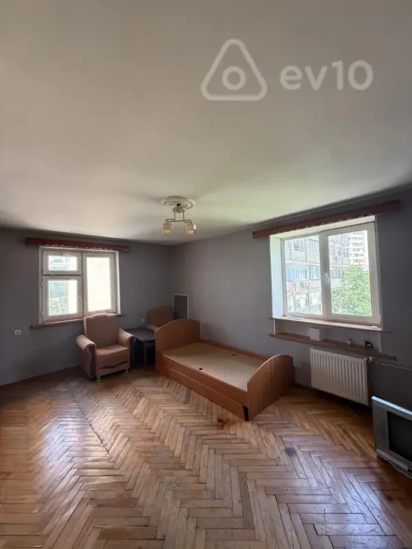 Kirayə verilir 1 otaqlı köhnə tikili 40 m²