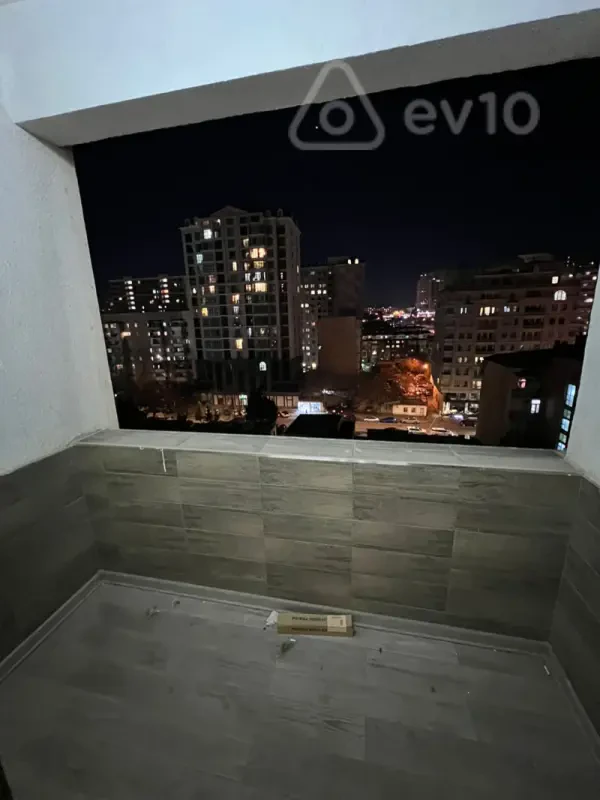 Kirayə verilir 2 otaqlı yeni tikili 106.6 m²