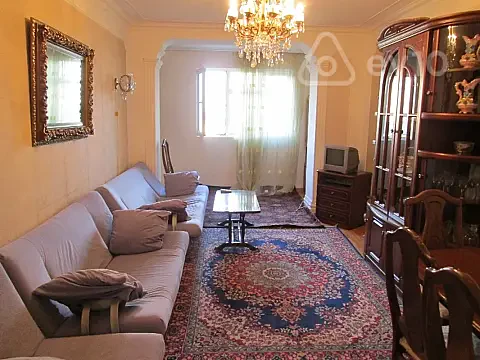 Kirayə verilir 2 otaqlı köhnə tikili 60 m² — Bakı, Yasamal 2 otaq 60.00 m²