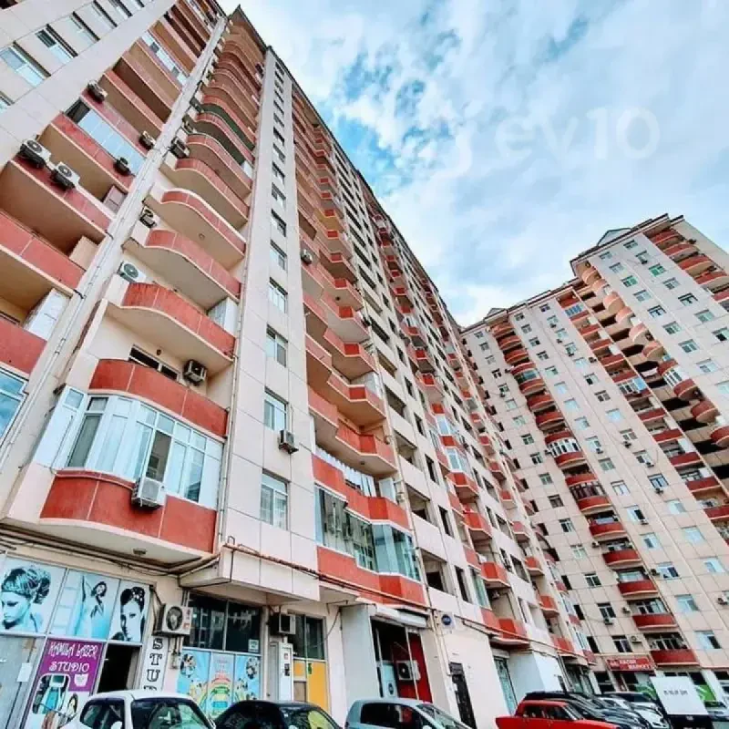 Satılır 3 otaqlı yeni tikili 121 m²