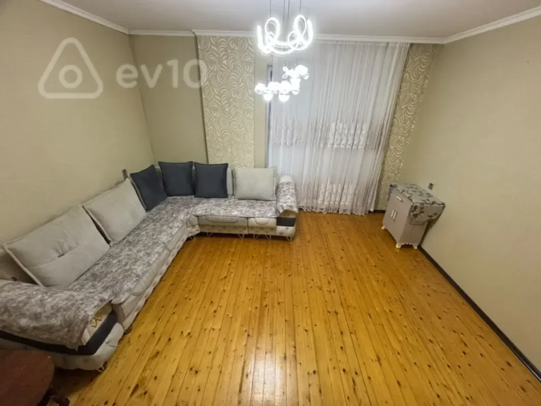 Kirayə verilir 3 otaqlı yeni tikili 70 m²