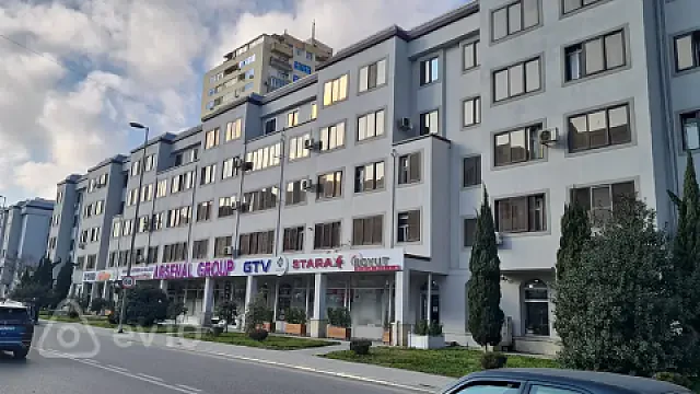 Satılır 1 otaqlı köhnə tikili 80 m² — Bakı, Nərimanov 1 otaq 80.00 m²