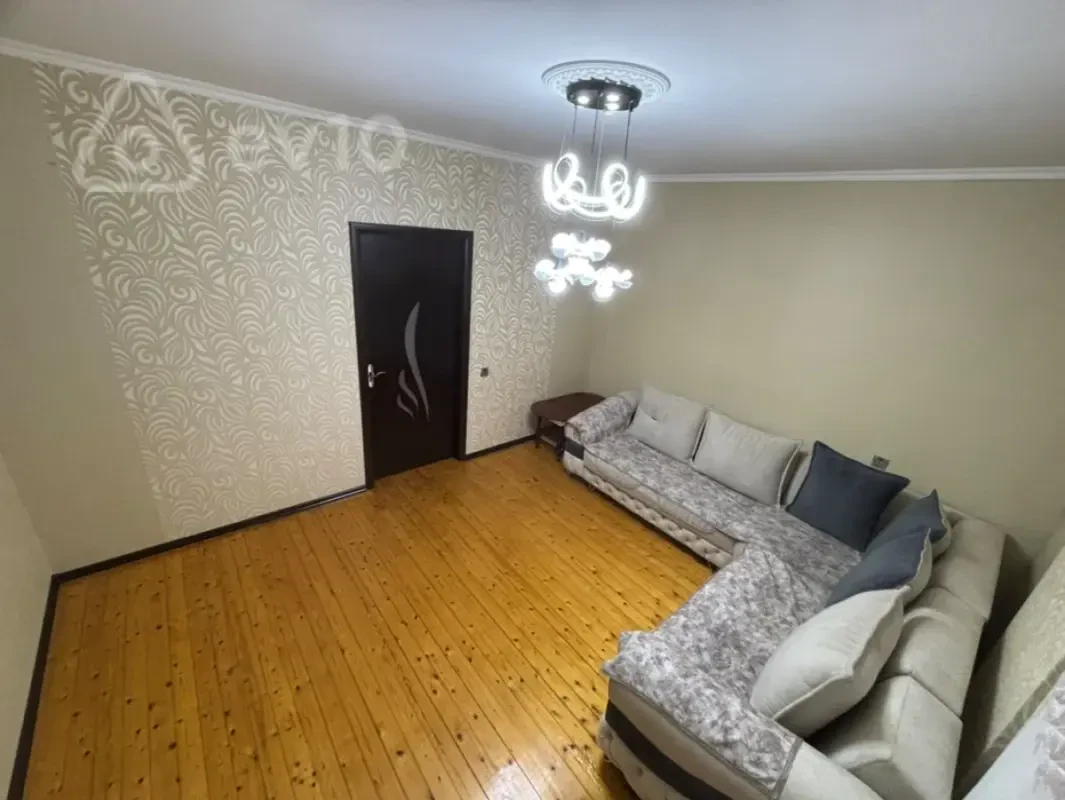 Kirayə verilir 2 otaqlı yeni tikili 70 m²