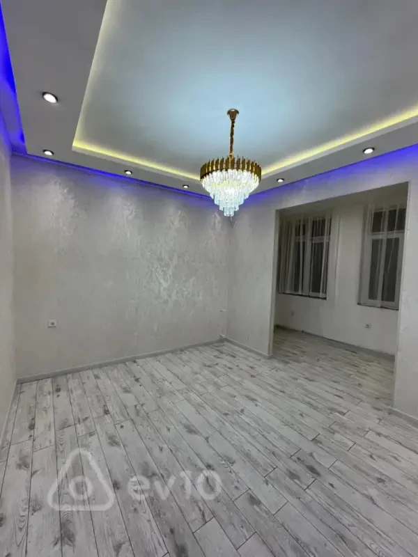 Satılır 3 otaqlı köhnə tikili 80 m²