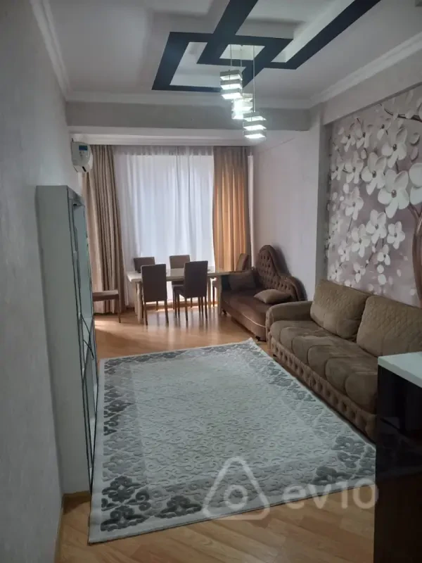 Kirayə verilir 2 otaqlı yeni tikili 70 m²