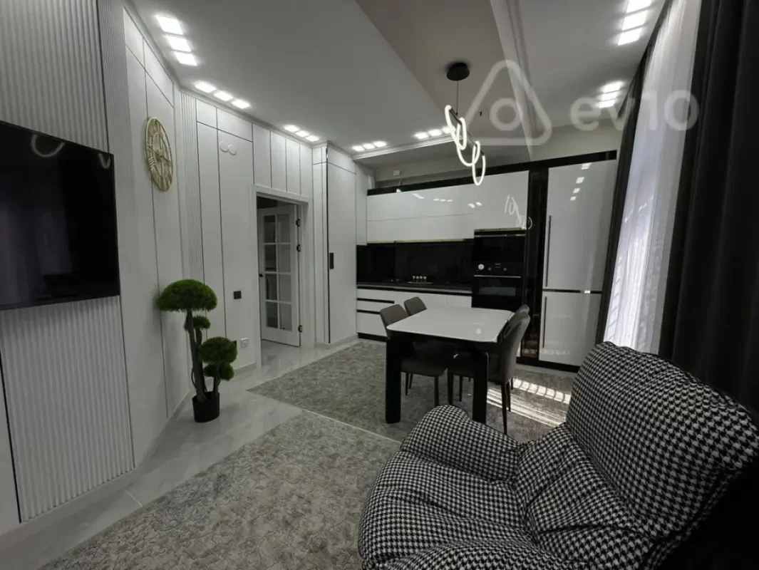Satılır 3 otaqlı yeni tikili 88 m²