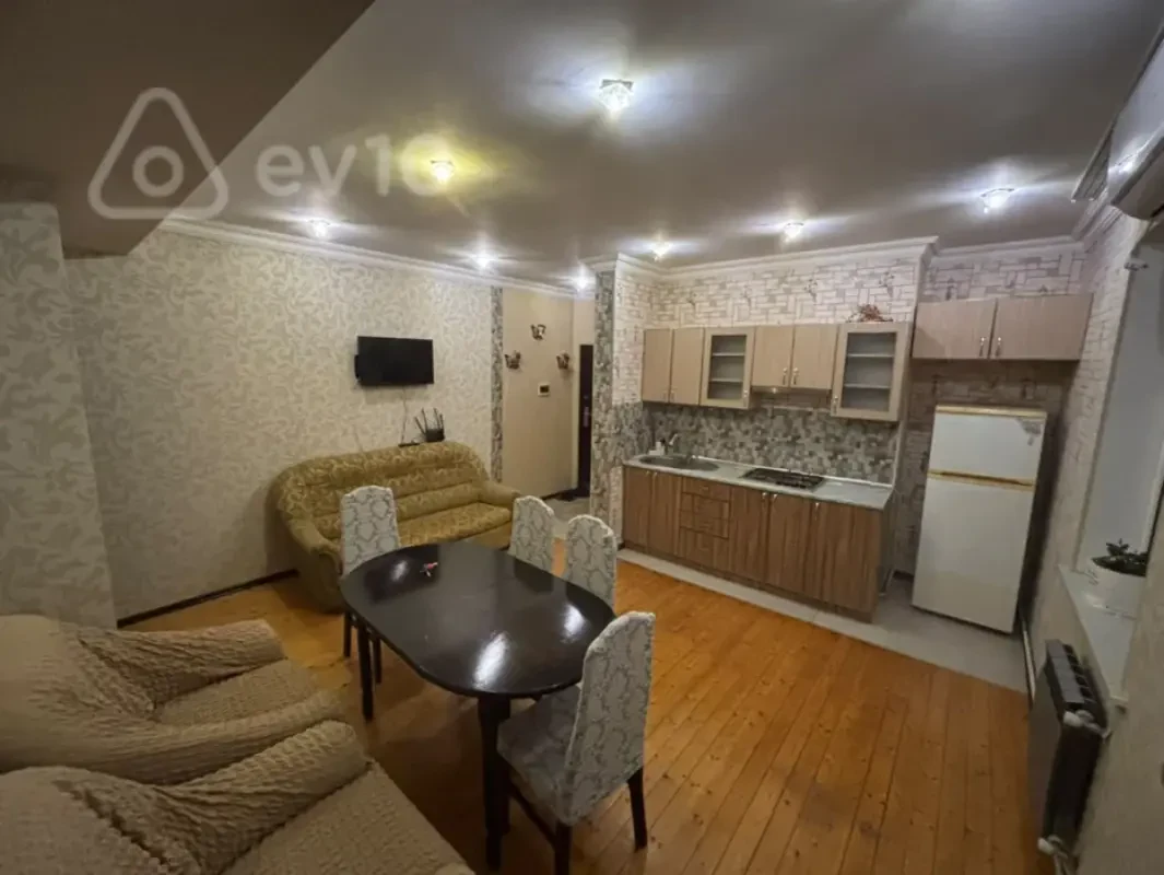 Kirayə verilir 3 otaqlı yeni tikili 67 m²