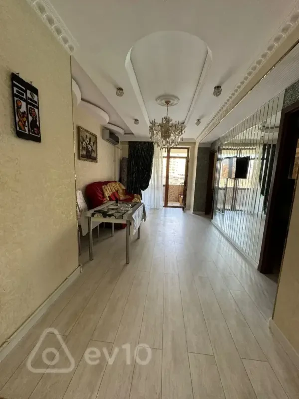 Kirayə verilir 3 otaqlı yeni tikili 70 m²