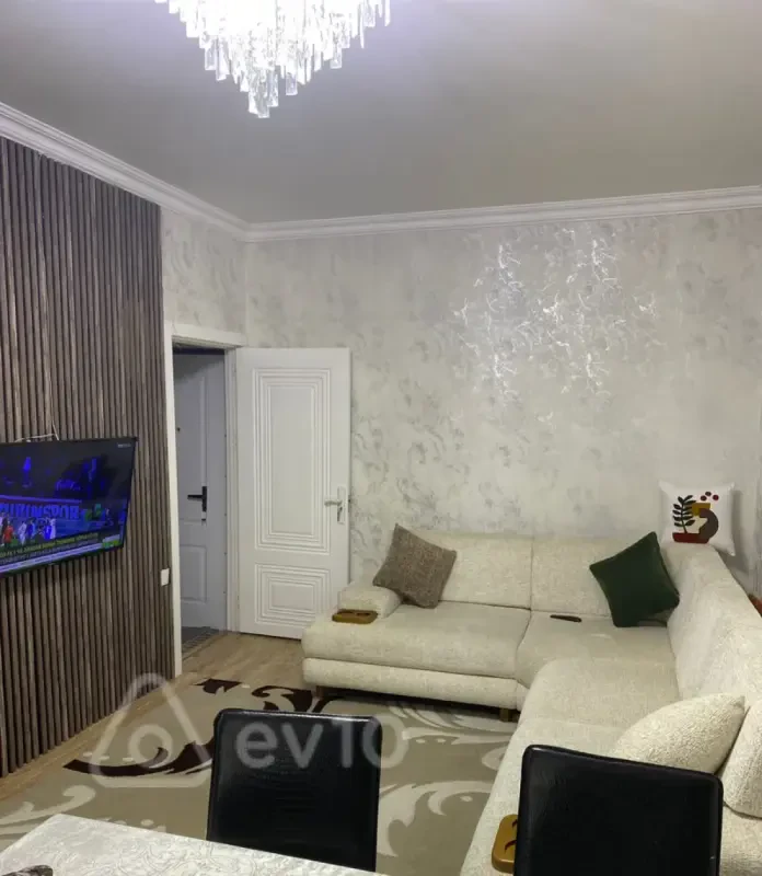 Satılır 2 otaqlı köhnə tikili 50 m²