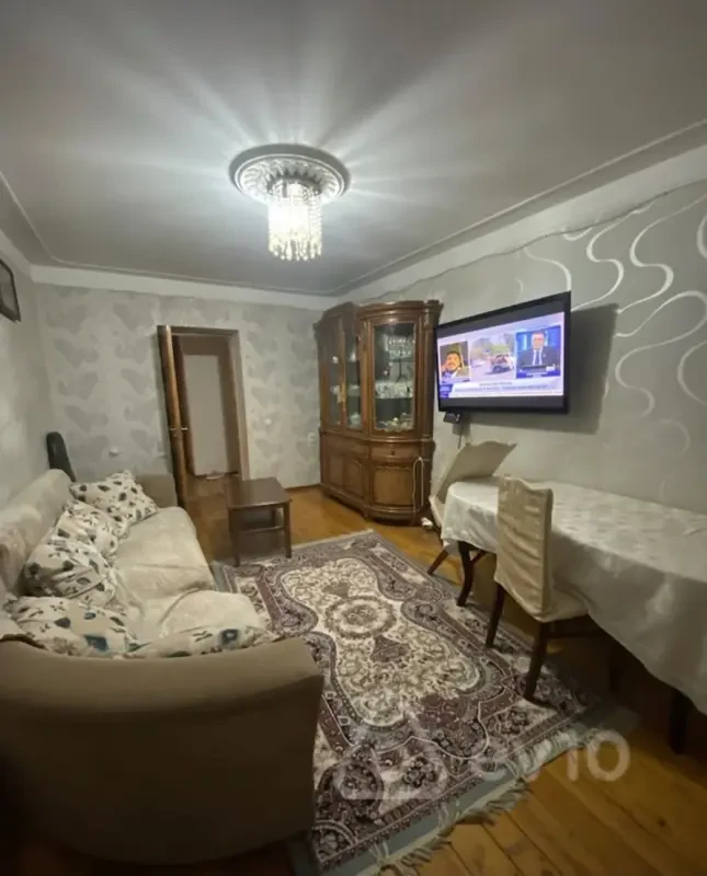 Satılır 3 otaqlı köhnə tikili 62.8 m²