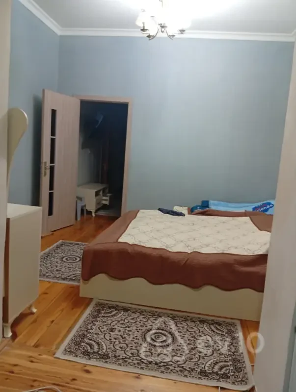 Satılır 4 otaqlı həyət evi 140 m²