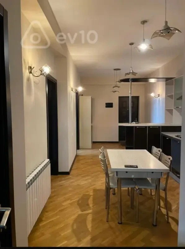 Kirayə verilir 3 otaqlı yeni tikili 100 m²