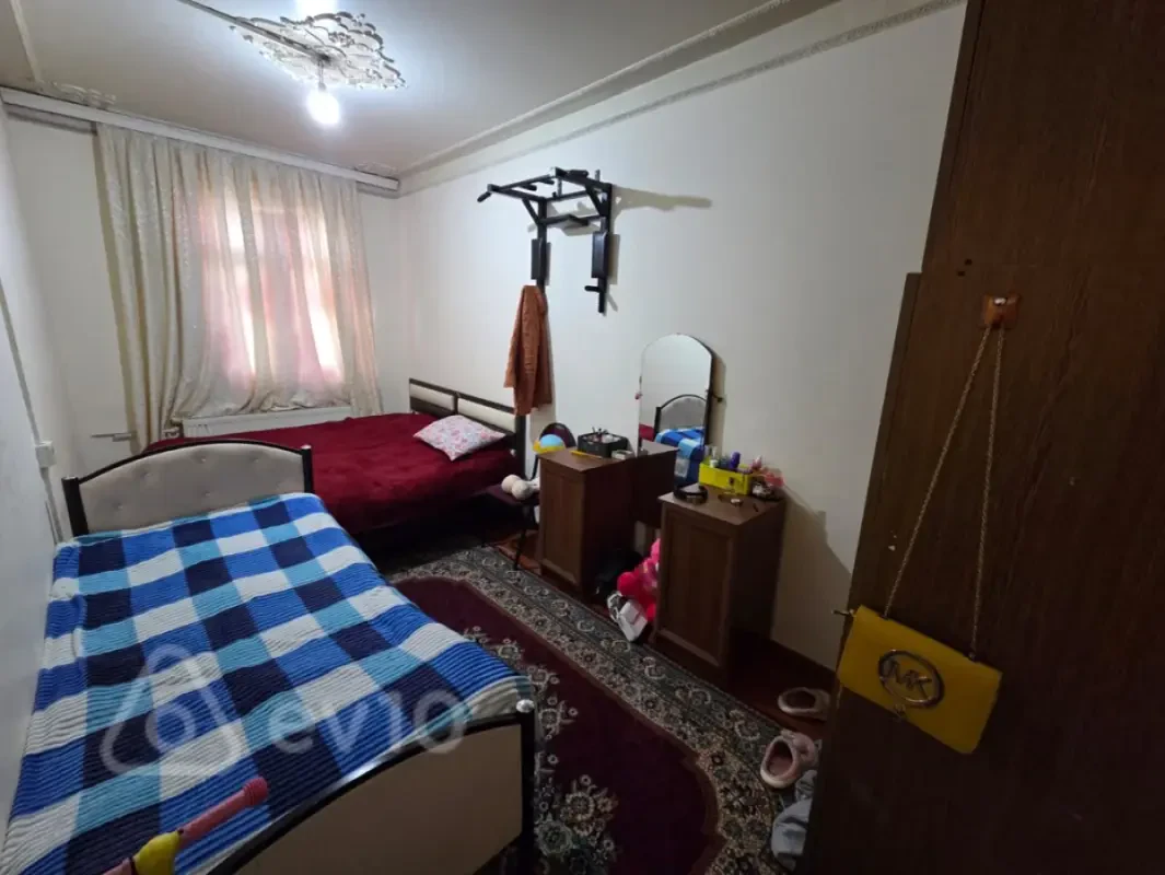 Kirayə verilir 2 otaqlı köhnə tikili 50 m²