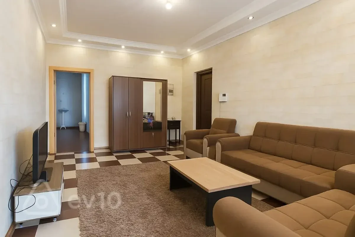 Kirayə verilir 3 otaqlı yeni tikili 105 m²