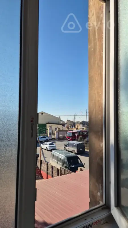 Kirayə verilir 2 otaqlı köhnə tikili 68 m²