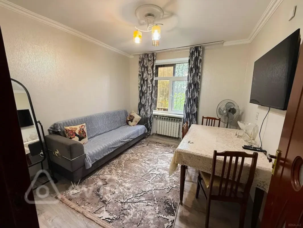 Satılır 2 otaqlı köhnə tikili 35 m²