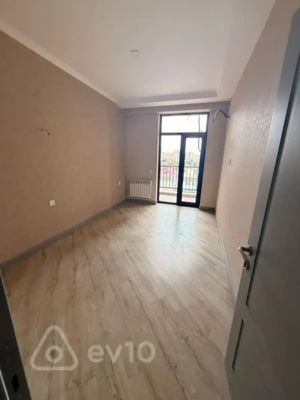 Satılır 3 otaqlı yeni tikili 107 m²