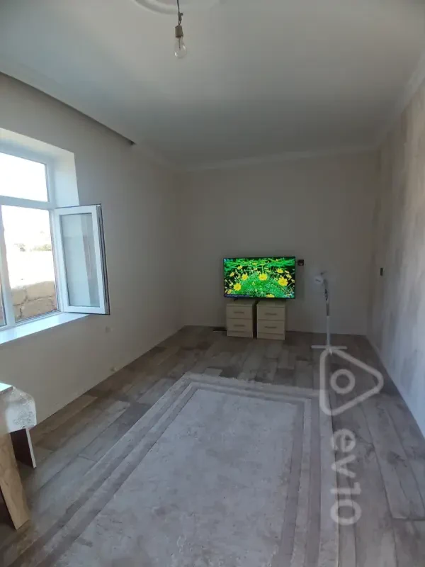 Satılır 2 otaqlı həyət evi 60 m²