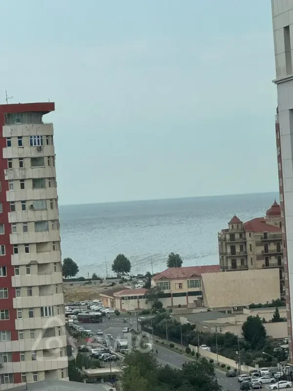 Kirayə verilir 2 otaqlı yeni tikili 70 m²