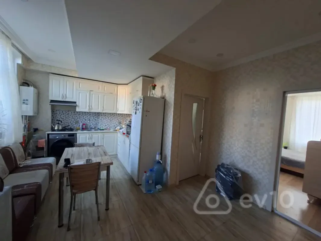 Kirayə verilir 2 otaqlı yeni tikili 60 m²