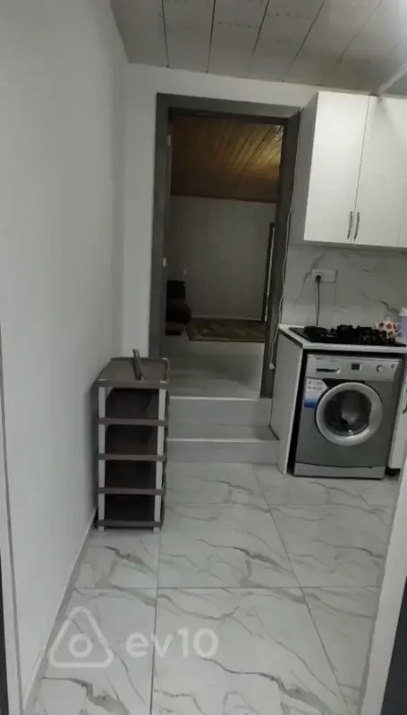 Kirayə verilir 2 otaqlı həyət evi 50 m²