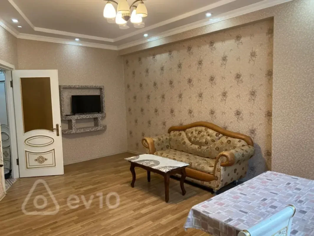 Kirayə verilir 2 otaqlı yeni tikili 65 m²