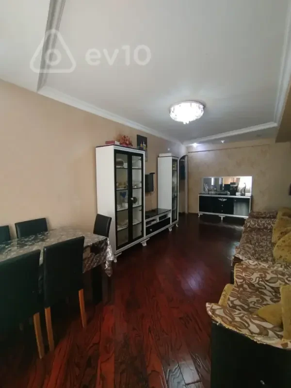 Satılır 3 otaqlı yeni tikili 85 m²