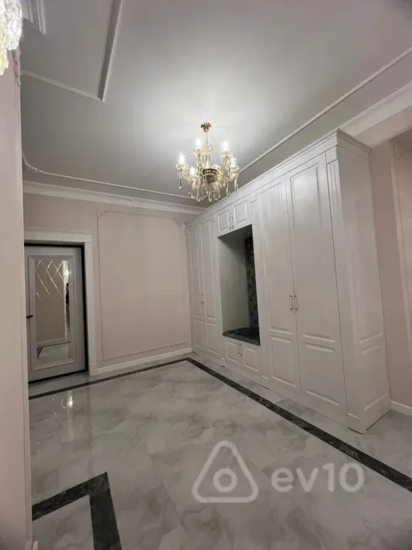 Satılır 4 otaqlı yeni tikili 128 m²