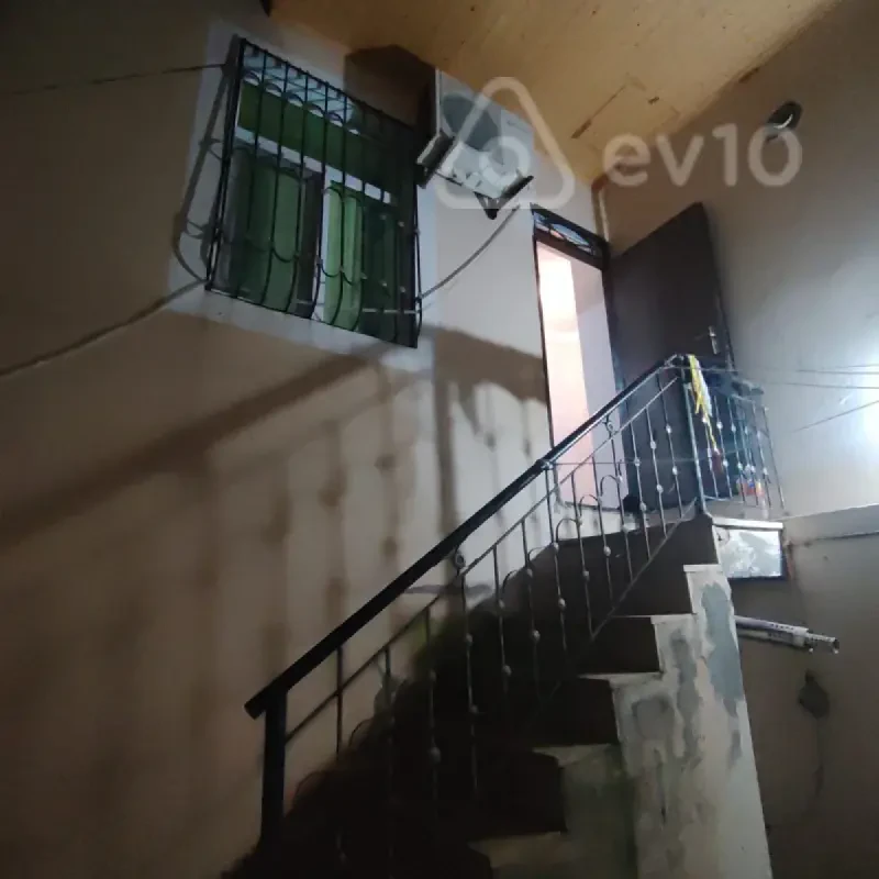 Kirayə verilir 2 otaqlı həyət evi 42 m²