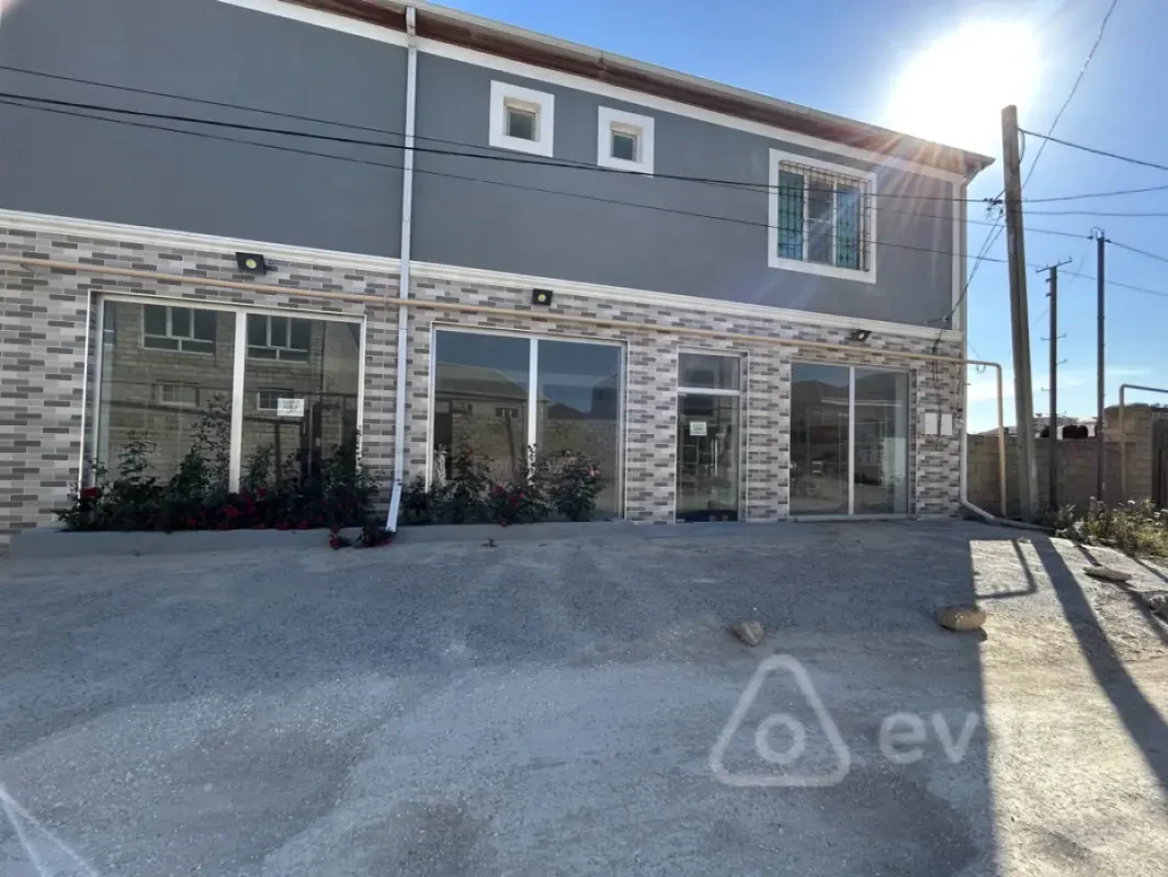 Kirayə verilir mənzil 156 m²