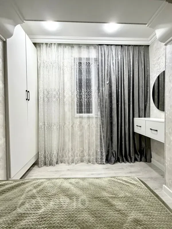 Kirayə verilir 2 otaqlı köhnə tikili 45 m²