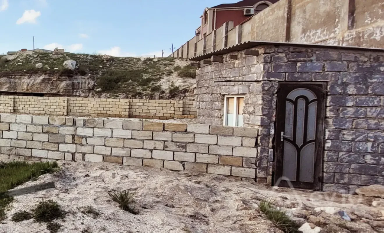 Satılır 1 otaqlı həyət evi 20 m²