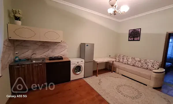 Kirayə verilir 2 otaqlı həyət evi 5.5 m² — Xırdalan 2 otaq 5.50 m²