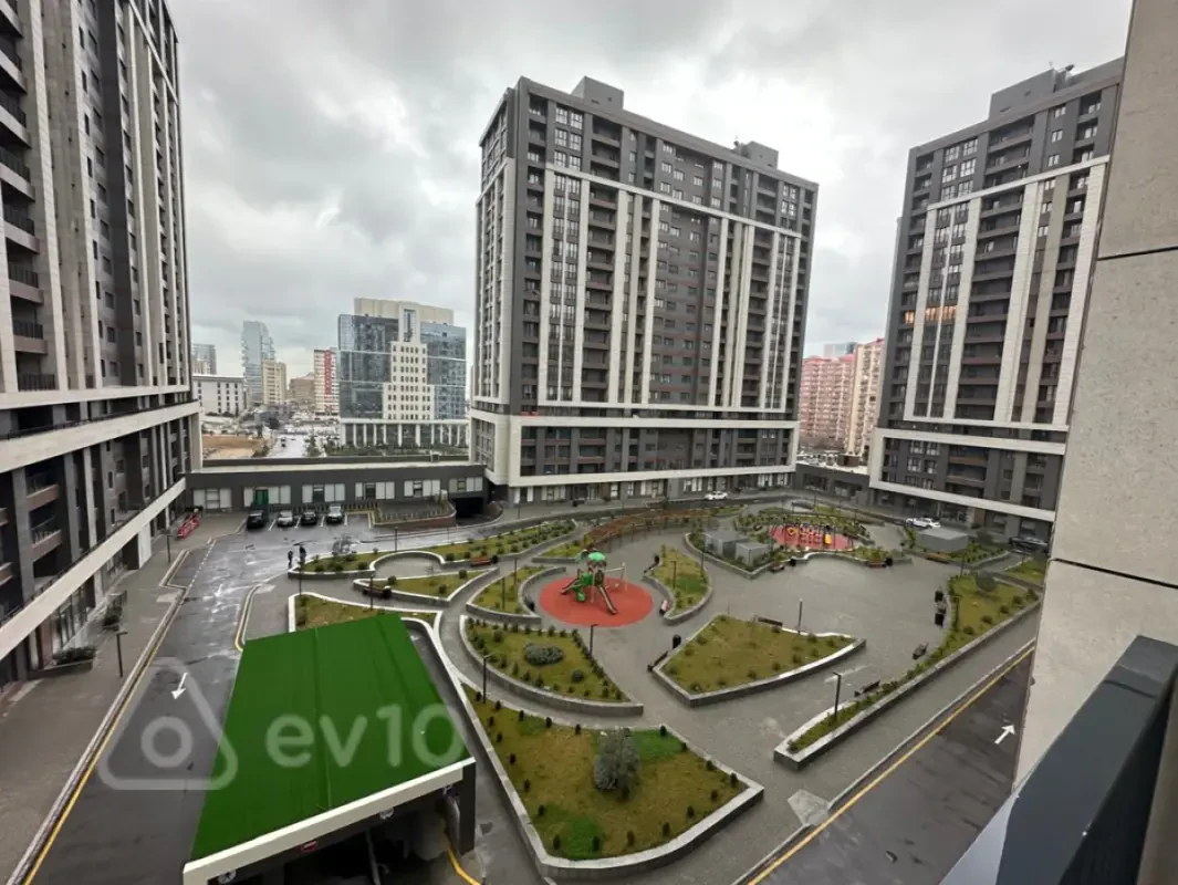 Kirayə verilir 2 otaqlı yeni tikili 70 m²