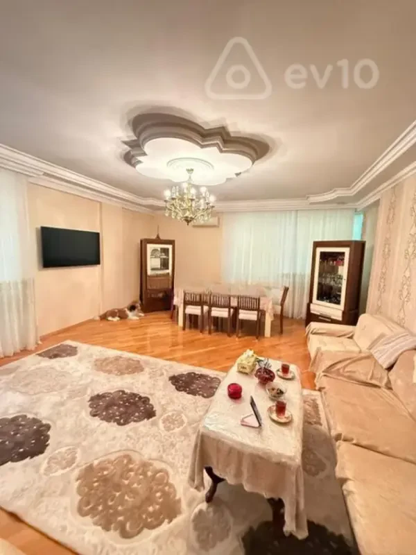 Satılır 3 otaqlı yeni tikili 138 m²