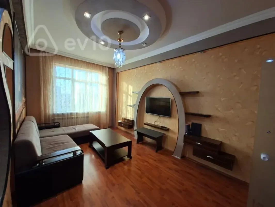 Kirayə verilir 2 otaqlı yeni tikili 60 m²