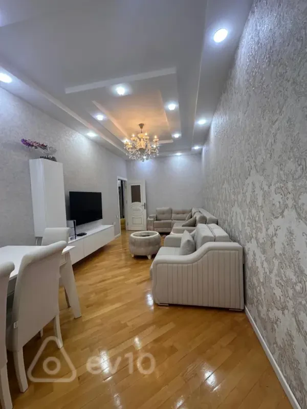 Satılır 2 otaqlı yeni tikili 88 m²