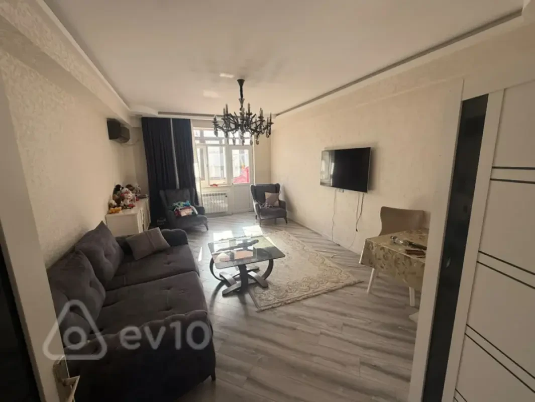 Satılır 3 otaqlı yeni tikili 90 m²